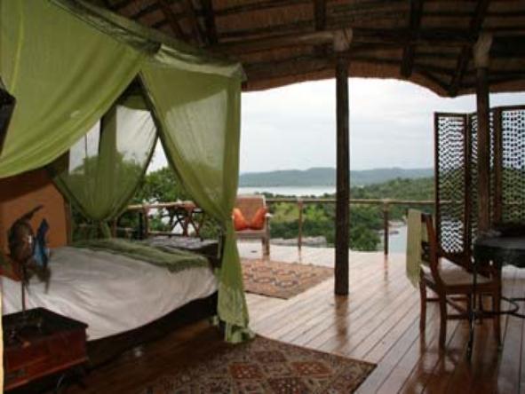 Lupita Island Lodge - Bedroom 